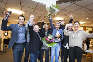 Nieuwegein 07-03-2016. Uitreiking bij CAST van de Gouden Schoen aan familie Krol Xsensible. FOTO: GER LOEFFEN